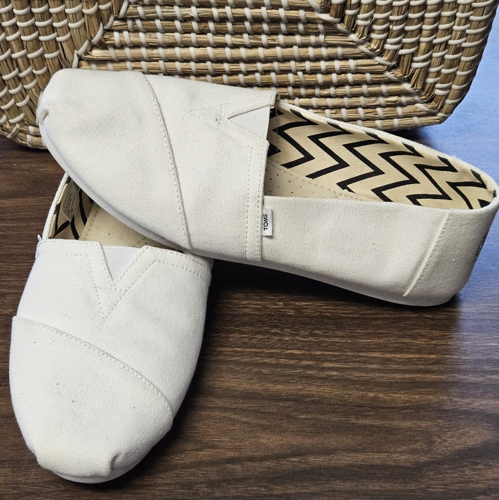 TOMS Alpargata Cozy Knit Slip On Womens Off White Flats Casual 10015757 Size 9